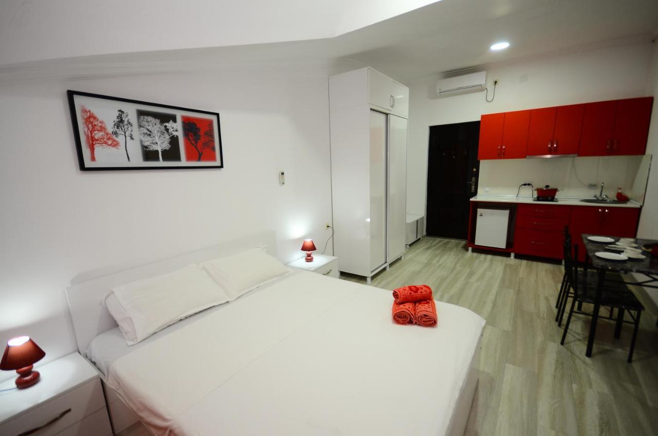 Aparthotel My Home Batumi Exterior foto