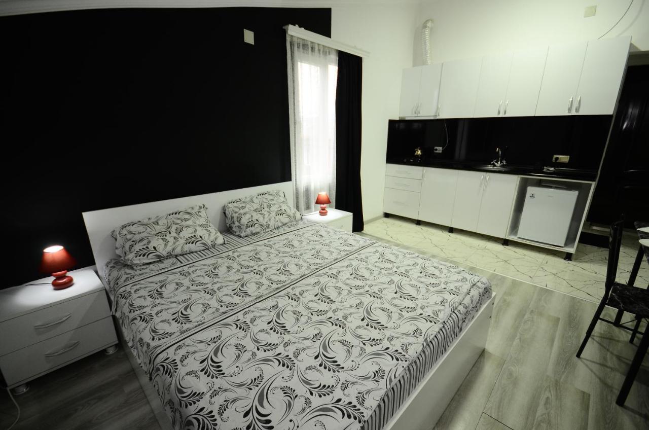 Aparthotel My Home Batumi Exterior foto