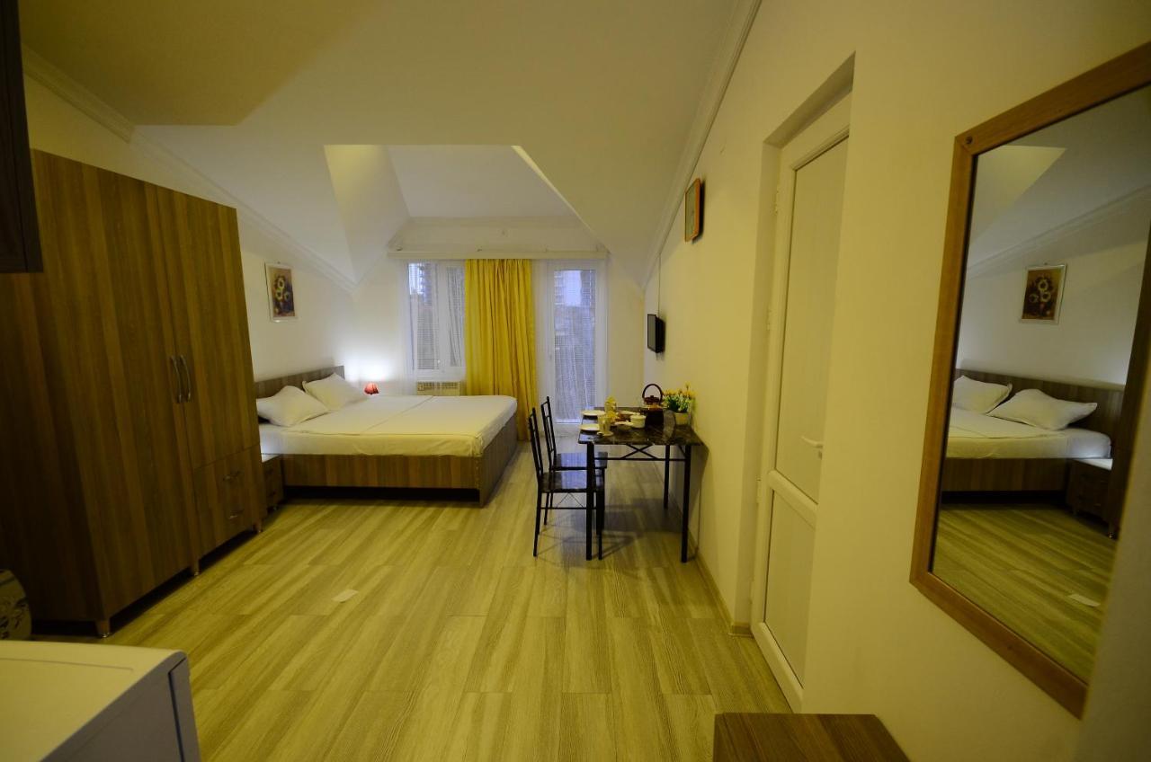 Aparthotel My Home Batumi Exterior foto