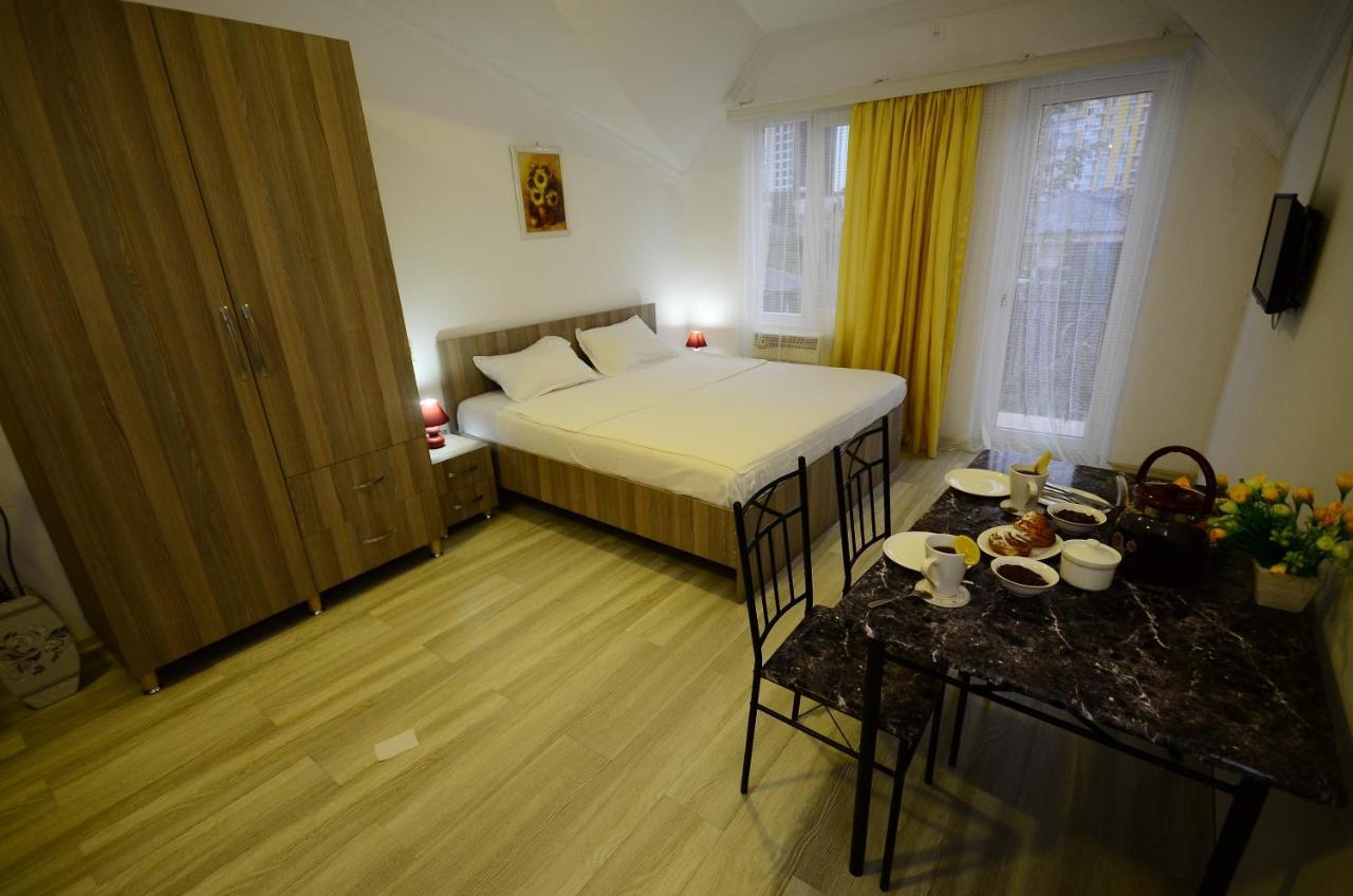 Aparthotel My Home Batumi Exterior foto